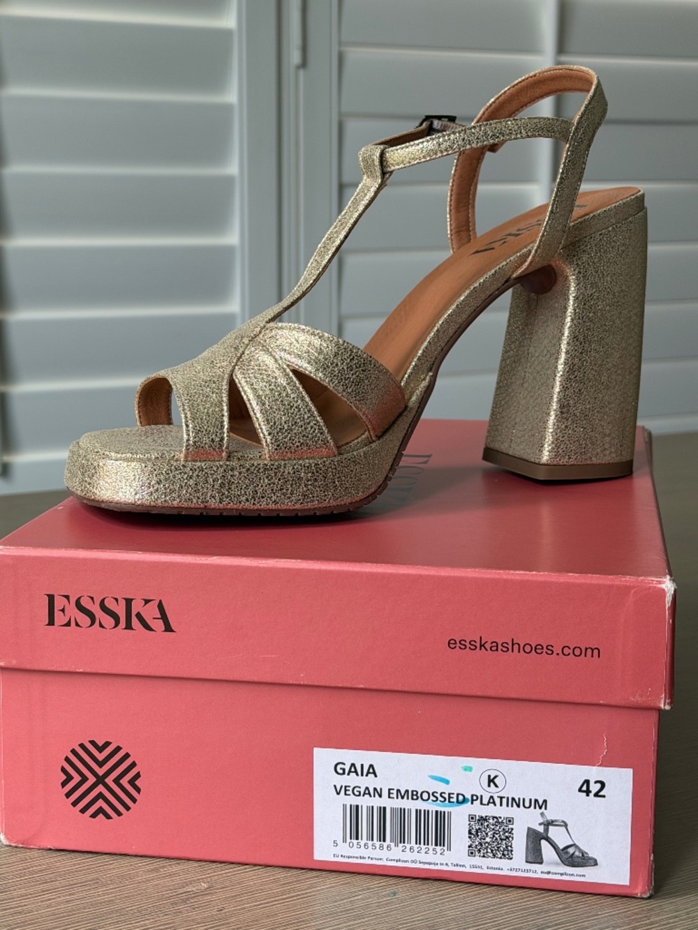 ESSKA Gaia platinum 42 (US 8)